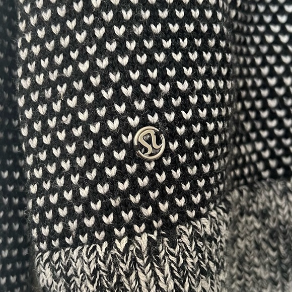 Lululemon Merino Wool Yoga Sweater – Athleisure, Gorpcore, Cozy - Size 10 - Picture 8 of 8